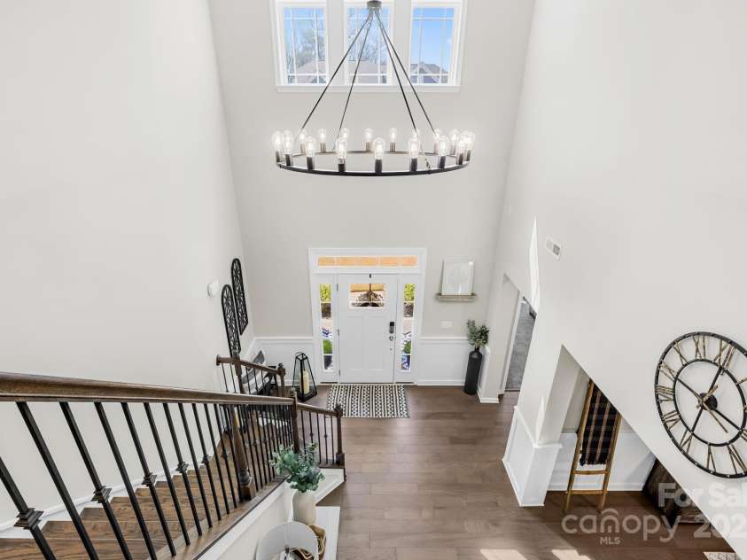 7313 Glenroe Drive, Huntersville, NC 28078.  MLS# CAR4239222, YatesRealty ID 24016. Vaulted Entryway & Loft view