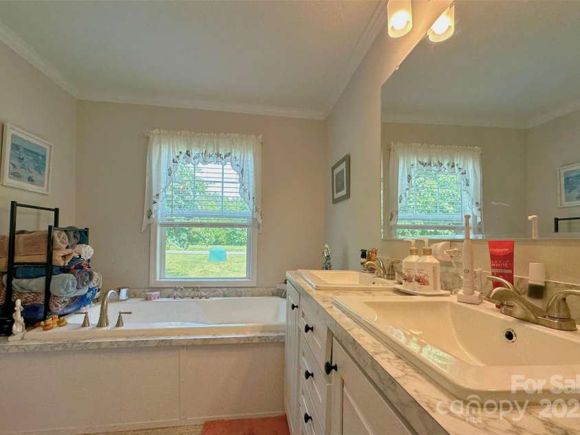 2449 Leonhardt Road, Cherryville, NC 28021.  MLS# CAR4266972, YatesRealty ID 24017. 