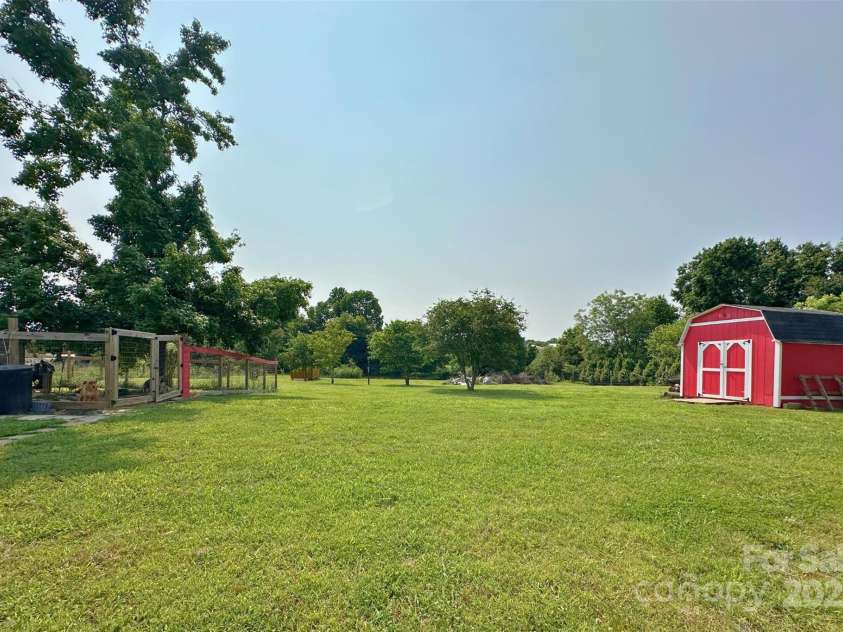 2449 Leonhardt Road, Cherryville, NC 28021.  MLS# CAR4266972, YatesRealty ID 24017. 