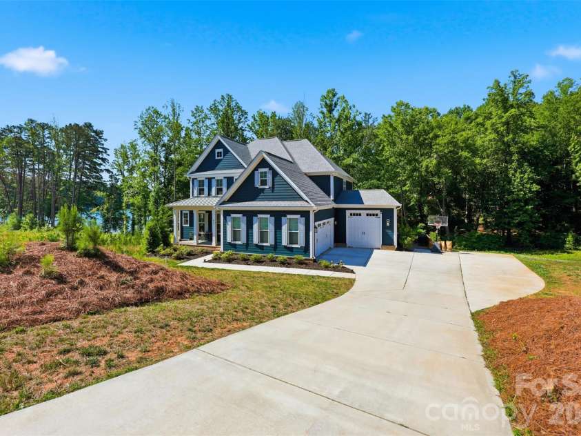 931 Cornelius Road, Mooresville, NC 28117.  MLS# CAR4378236, YatesRealty ID 24017. 