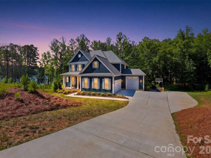 931 Cornelius Road, Mooresville, NC 28117.  MLS# CAR4378236, YatesRealty ID 24017. 