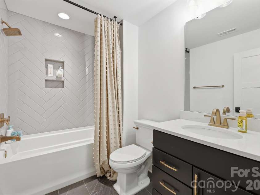 931 Cornelius Road, Mooresville, NC 28117.  MLS# CAR4378236, YatesRealty ID 24017. 