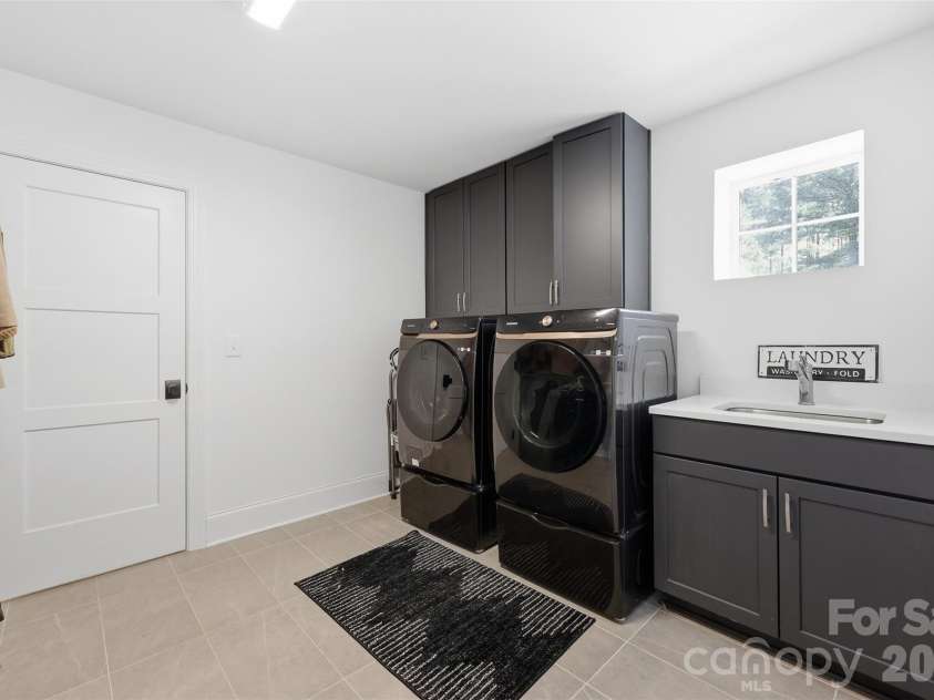931 Cornelius Road, Mooresville, NC 28117.  MLS# CAR4378236, YatesRealty ID 24017. 