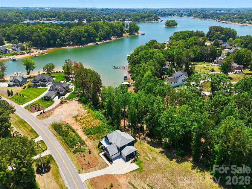 931 Cornelius Road, Mooresville, NC 28117.  MLS# CAR4378236, YatesRealty ID 24017. 