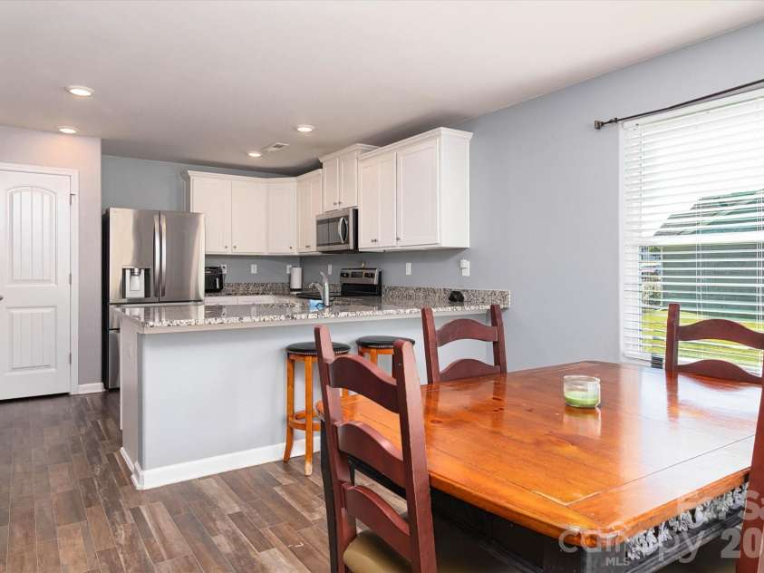 1345 Standing Oak Drive, Salisbury, NC 28146.  MLS# CAR4312108, YatesRealty ID 24018. Eat In Dining Area!