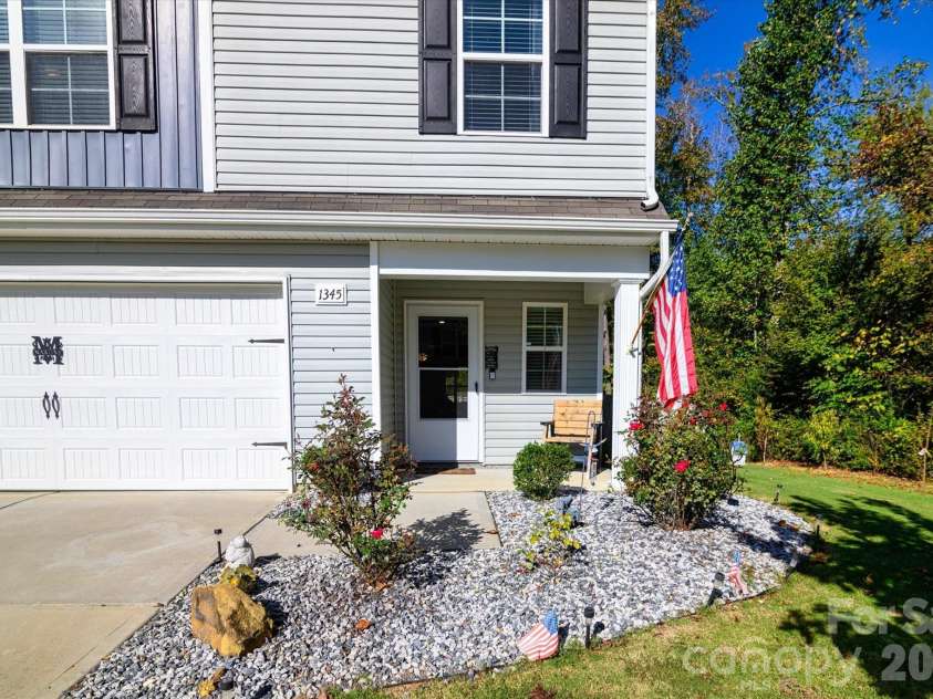 1345 Standing Oak Drive, Salisbury, NC 28146.  MLS# CAR4312108, YatesRealty ID 24018. The Curb Appeal!