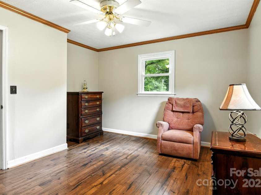 2911 Spencer Street, Lenoir, NC 28645.  MLS# CAR4266701, YatesRealty ID 24018. 2nd Bedroom