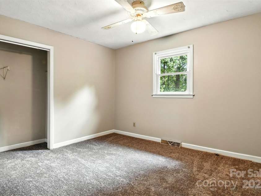 2911 Spencer Street, Lenoir, NC 28645.  MLS# CAR4266701, YatesRealty ID 24018. 3rd Bedroom