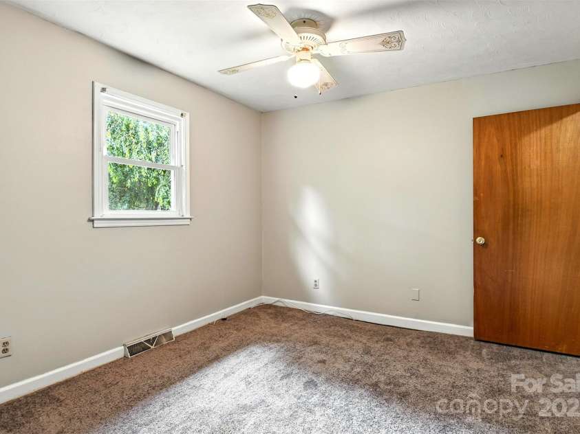2911 Spencer Street, Lenoir, NC 28645.  MLS# CAR4266701, YatesRealty ID 24018. 3rd Bedroom