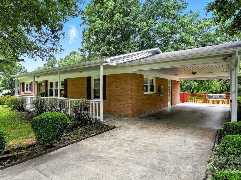 2911 Spencer Street, Lenoir, NC 28645.  MLS# CAR4266701, YatesRealty ID 24018. Front View Of Home