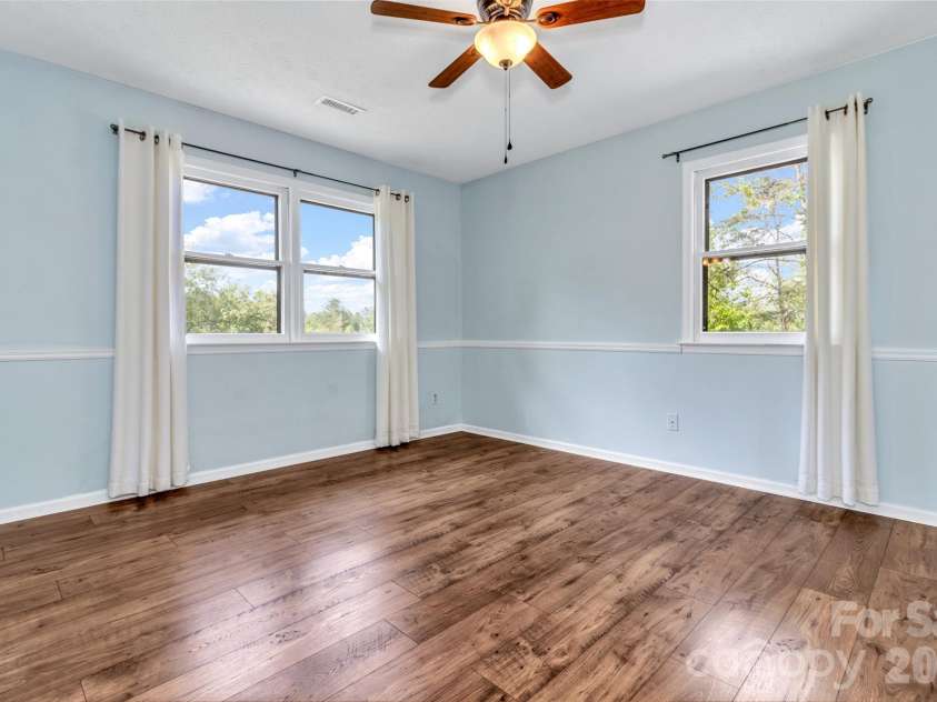 38 Chadwick Wade Drive, Asheville, NC 28804.  MLS# CAR4395327, YatesRealty ID 24019. 