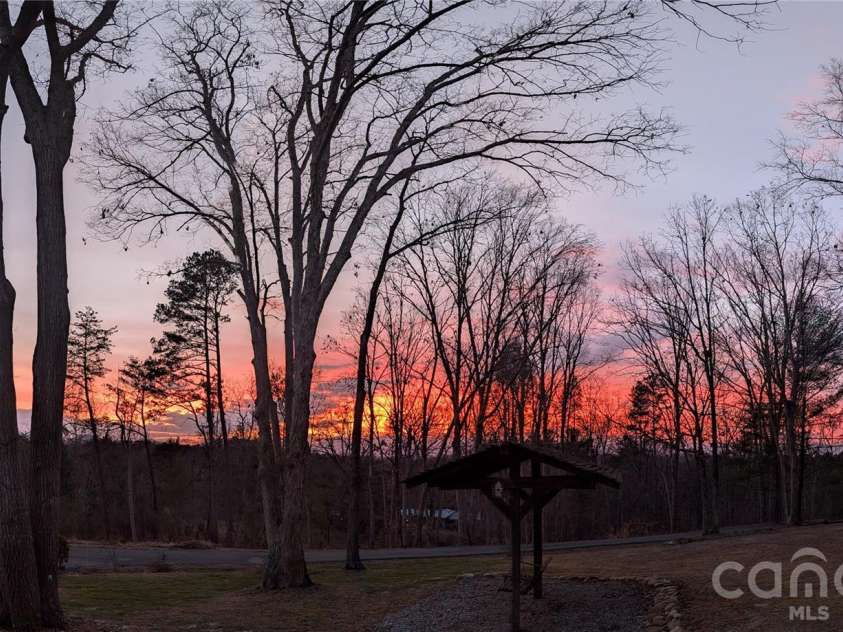 38 Chadwick Wade Drive, Asheville, NC 28804.  MLS# CAR4395327, YatesRealty ID 24019. 