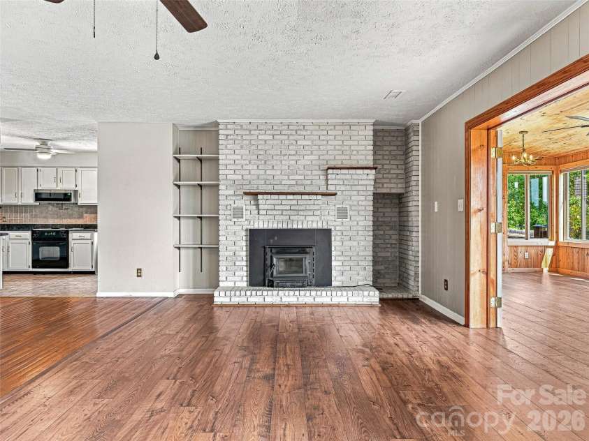 38 Chadwick Wade Drive, Asheville, NC 28804.  MLS# CAR4414061, YatesRealty ID 24019. 