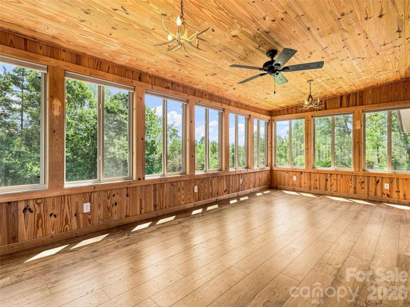38 Chadwick Wade Drive, Asheville, NC 28804.  MLS# CAR4414061, YatesRealty ID 24019. 