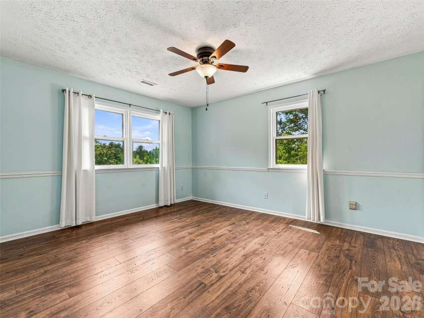 38 Chadwick Wade Drive, Asheville, NC 28804.  MLS# CAR4414061, YatesRealty ID 24019. 