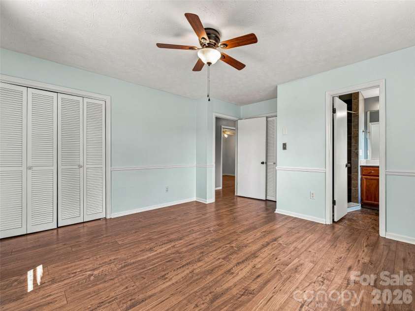 38 Chadwick Wade Drive, Asheville, NC 28804.  MLS# CAR4414061, YatesRealty ID 24019. 