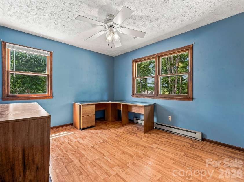 38 Chadwick Wade Drive, Asheville, NC 28804.  MLS# CAR4414061, YatesRealty ID 24019. 