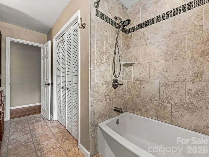 38 Chadwick Wade Drive, Asheville, NC 28804.  MLS# CAR4414061, YatesRealty ID 24019. 