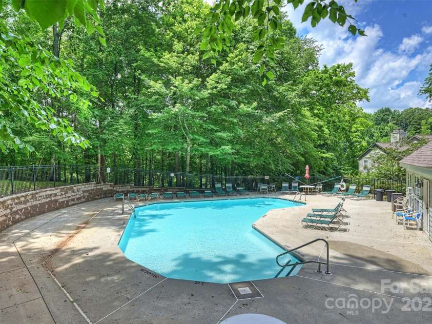 6016 Gray Gate Lane, Charlotte, NC 28210.  MLS# CAR4257900, YatesRealty ID 24019. Outdoor pool