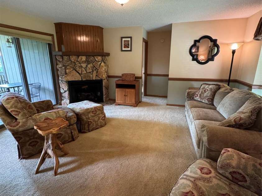 175 Ridgeview Road, Sugar Mountain, NC 28604.  MLS# CAR4300479, YatesRealty ID 2402. 