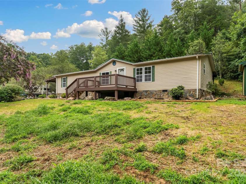 2236 Sisue Street, Morganton, NC 28655.  MLS# CAR4289772, YatesRealty ID 2402. 