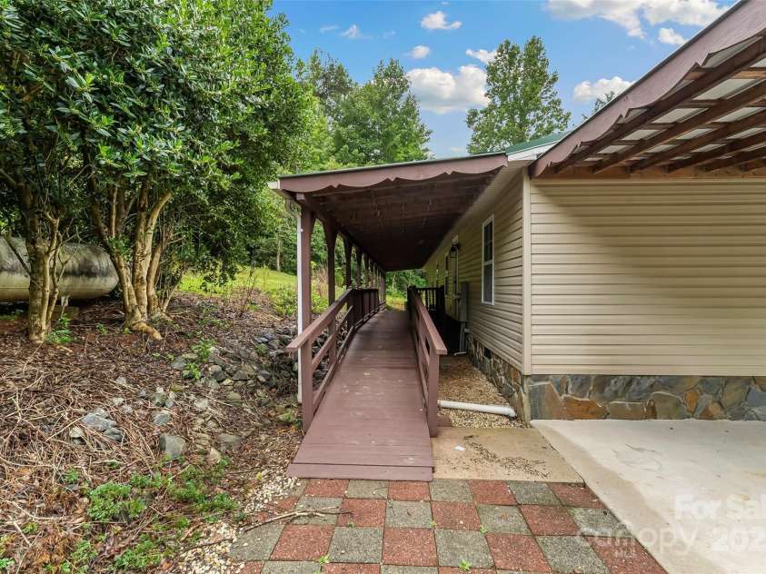2236 Sisue Street, Morganton, NC 28655.  MLS# CAR4289772, YatesRealty ID 2402. 