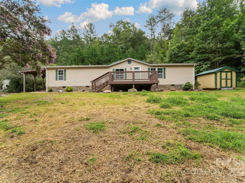 2236 Sisue Street, Morganton, NC 28655.  MLS# CAR4289772, YatesRealty ID 2402. 