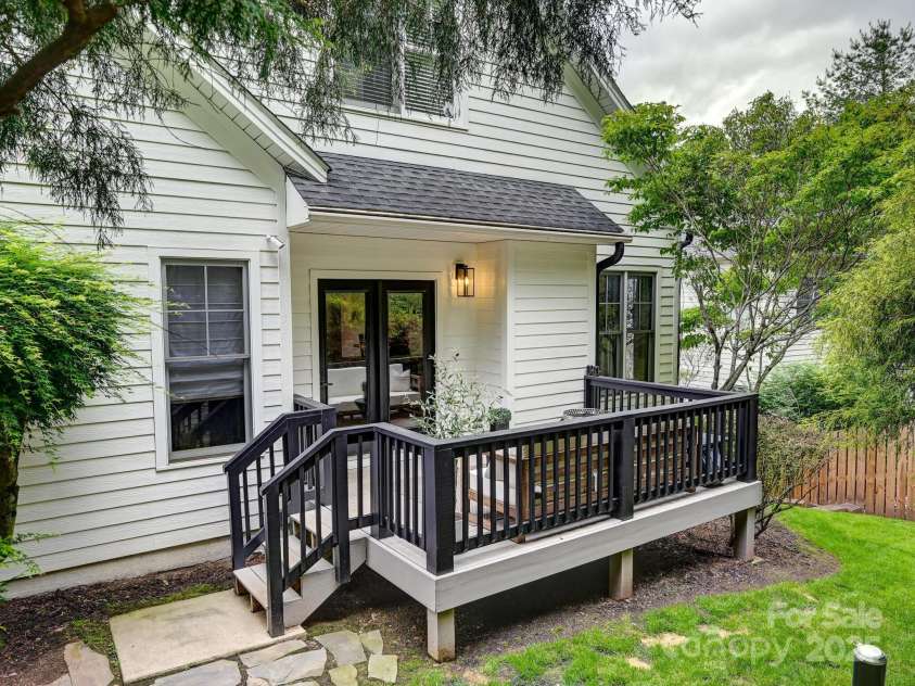 35 White Ash Drive, Asheville, NC 28803.  MLS# CAR4255921, YatesRealty ID 24020. Back Deck that steps into the living room