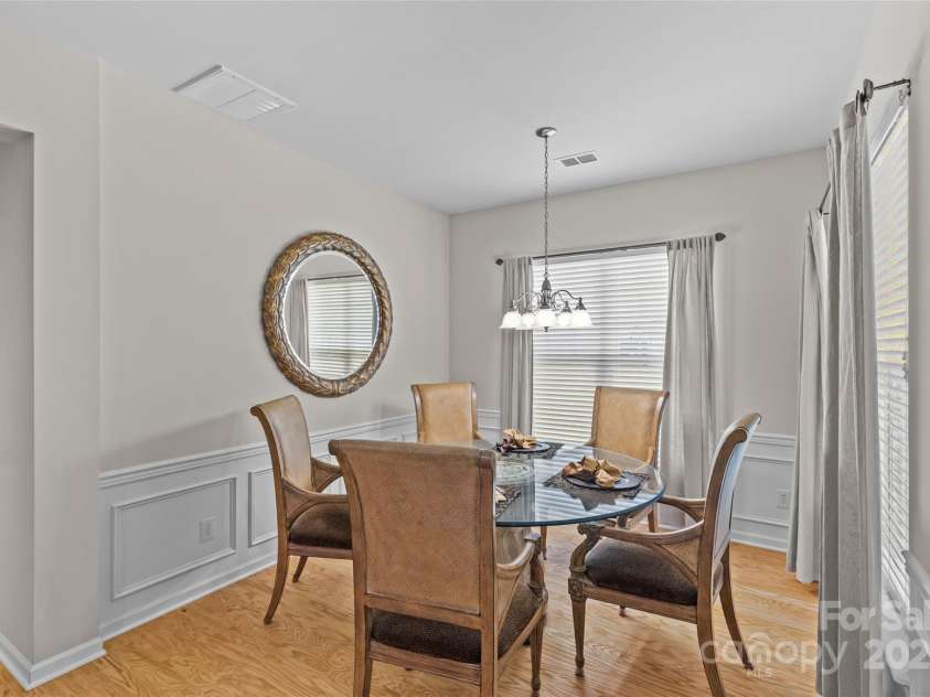 33124 Tanager Court, Fort Mill, SC 29707.  MLS# CAR4276689, YatesRealty ID 24021. Eat in dining
