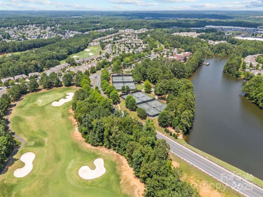 33124 Tanager Court, Fort Mill, SC 29707.  MLS# CAR4276689, YatesRealty ID 24021. Lake and golf course