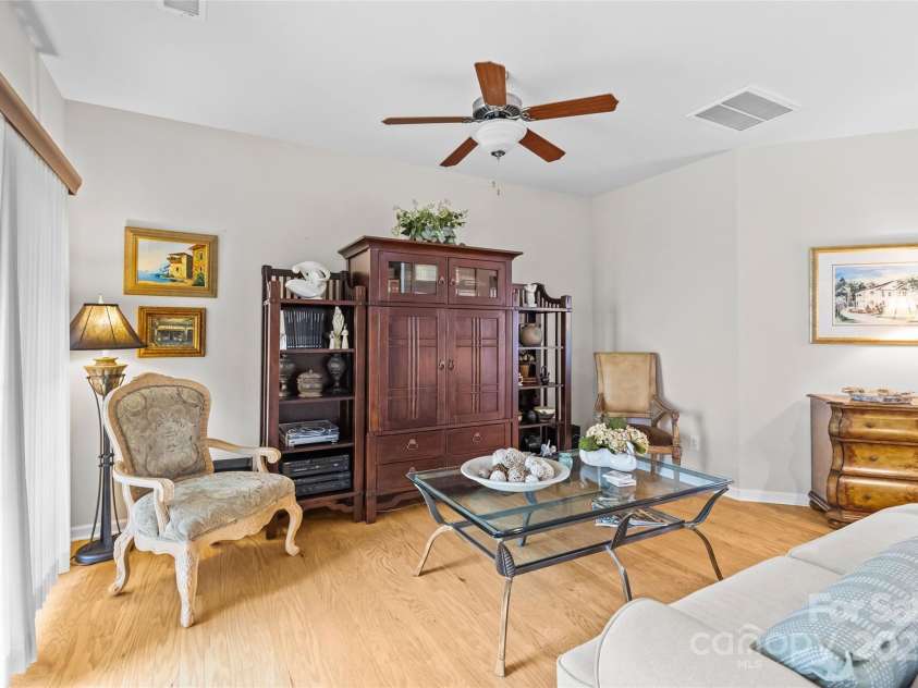 33124 Tanager Court, Fort Mill, SC 29707.  MLS# CAR4276689, YatesRealty ID 24021. Spacious living area