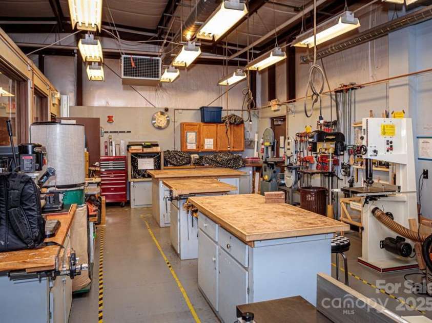 52095 Longspur Lane, Indian Land, SC 29707.  MLS# CAR4276043, YatesRealty ID 24022. Woodworkers' Shop