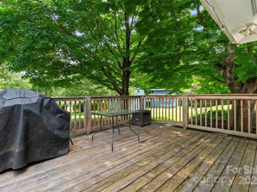 6313 Weddington Road, Concord, NC 28027.  MLS# CAR4267966, YatesRealty ID 24023. 