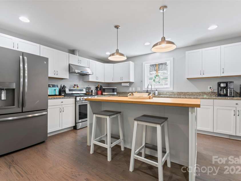 6313 Weddington Road, Concord, NC 28027.  MLS# CAR4267966, YatesRealty ID 24023. 