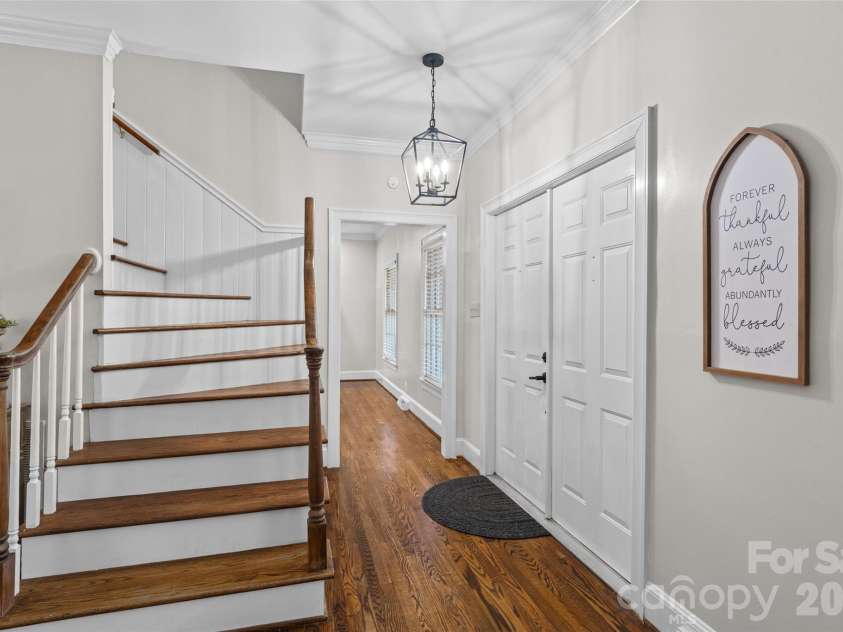 2520 Wooten Road, Chester, SC 29706.  MLS# CAR4384506, YatesRealty ID 24025. Entryway