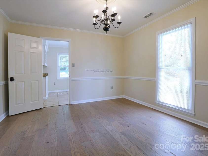 8829 Gelligum Drive, Charlotte, NC 28277.  MLS# CAR4275975, YatesRealty ID 24025. 