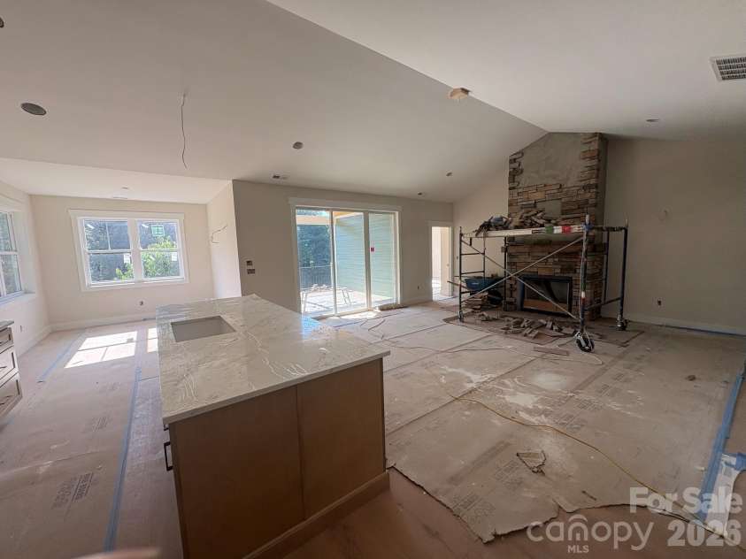 148 Triple Fairways Drive, Hendersonville, NC 28739.  MLS# CAR4383707, YatesRealty ID 24026. Spacious Floor Plan
