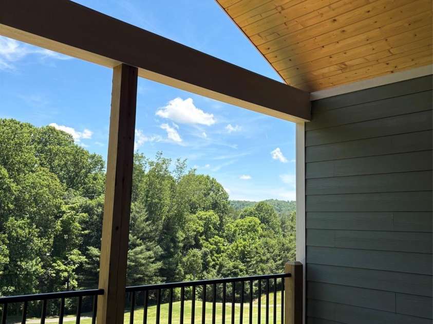 148 Triple Fairways Drive, Hendersonville, NC 28739.  MLS# CAR4383707, YatesRealty ID 24026. View Deck
