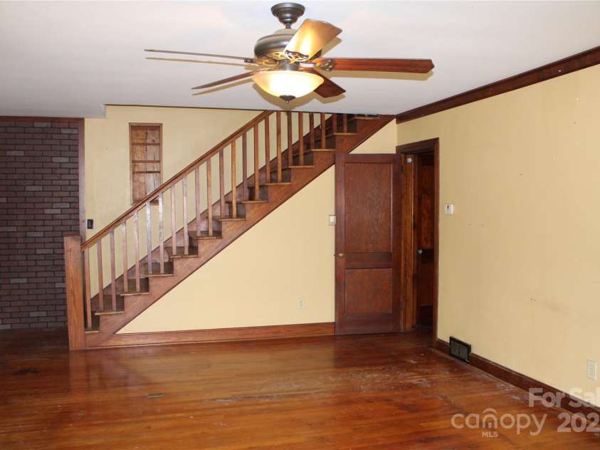 426/432 Maple Street, Brevard, NC 28712.  MLS# CAR4259248, YatesRealty ID 24026. 