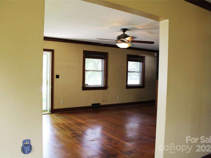 426/432 Maple Street, Brevard, NC 28712.  MLS# CAR4259248, YatesRealty ID 24026. 