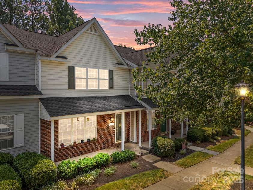 1778 Pergola Place, Charlotte, NC 28213.  MLS# CAR4276242, YatesRealty ID 24028. 