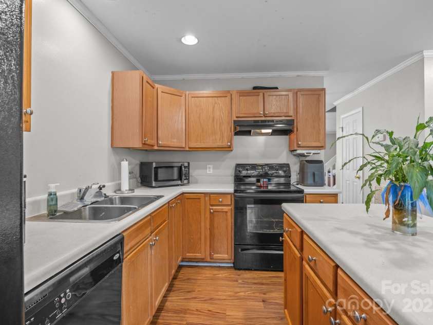 1778 Pergola Place, Charlotte, NC 28213.  MLS# CAR4276242, YatesRealty ID 24028. 