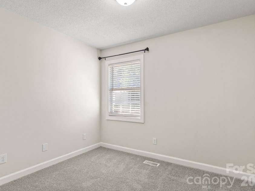 1502 Main Street, Cherryville, NC 28021.  MLS# CAR4384202, YatesRealty ID 24029. 