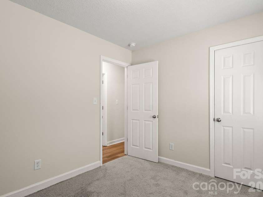 1502 Main Street, Cherryville, NC 28021.  MLS# CAR4384202, YatesRealty ID 24029. 
