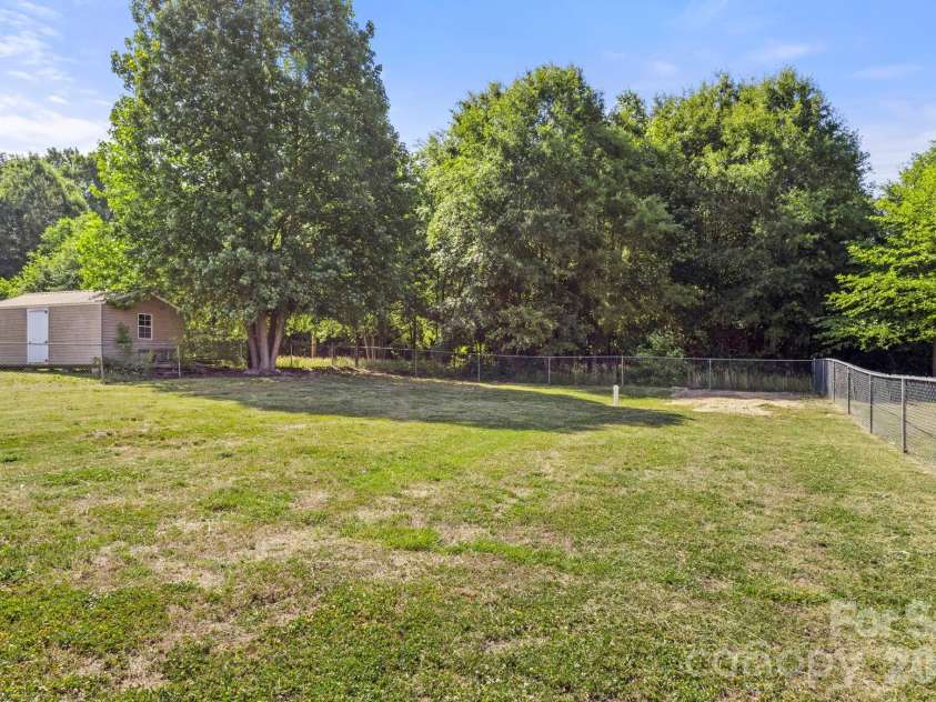 1502 Main Street, Cherryville, NC 28021.  MLS# CAR4384202, YatesRealty ID 24029. 