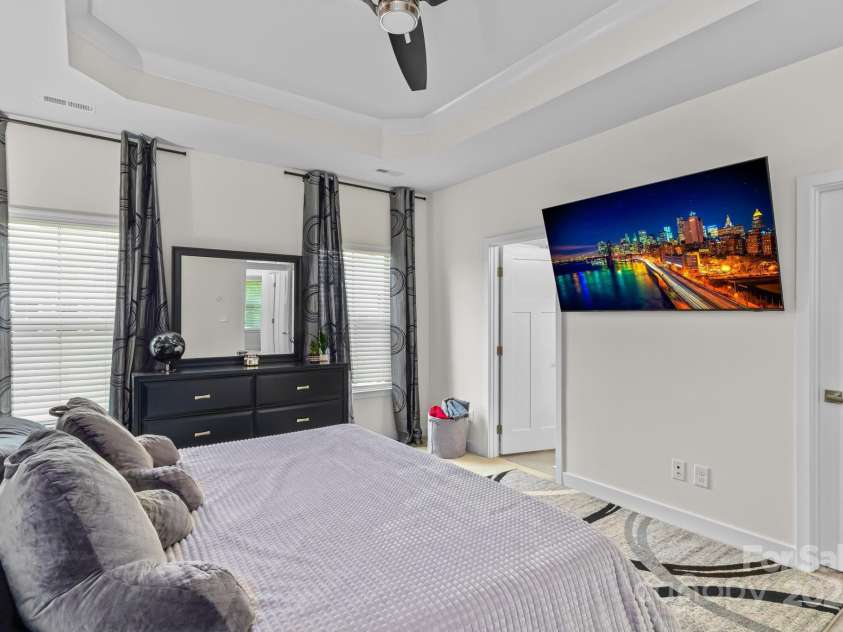 4440 Carteret Street, Charlotte, NC 28205.  MLS# CAR4276260, YatesRealty ID 24029. 