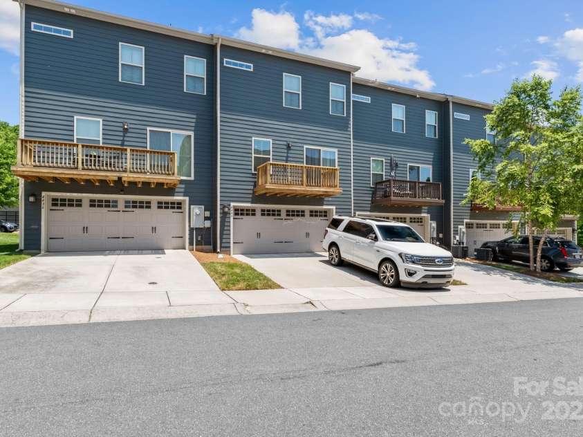 4440 Carteret Street, Charlotte, NC 28205.  MLS# CAR4276260, YatesRealty ID 24029. 