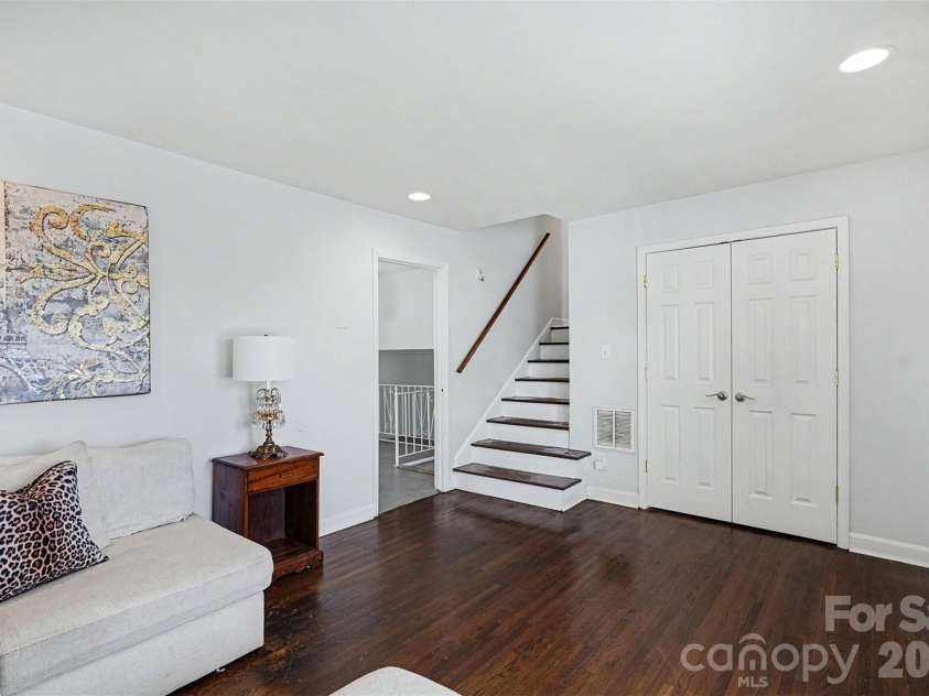 420 Colony Acres Drive, Charlotte, NC 28217.  MLS# CAR4335694, YatesRealty ID 2403. 