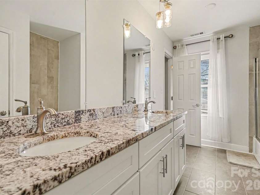 420 Colony Acres Drive, Charlotte, NC 28217.  MLS# CAR4335694, YatesRealty ID 2403. 