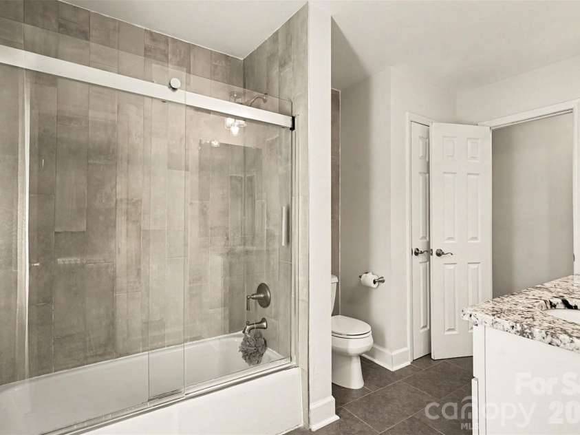 420 Colony Acres Drive, Charlotte, NC 28217.  MLS# CAR4335694, YatesRealty ID 2403. 